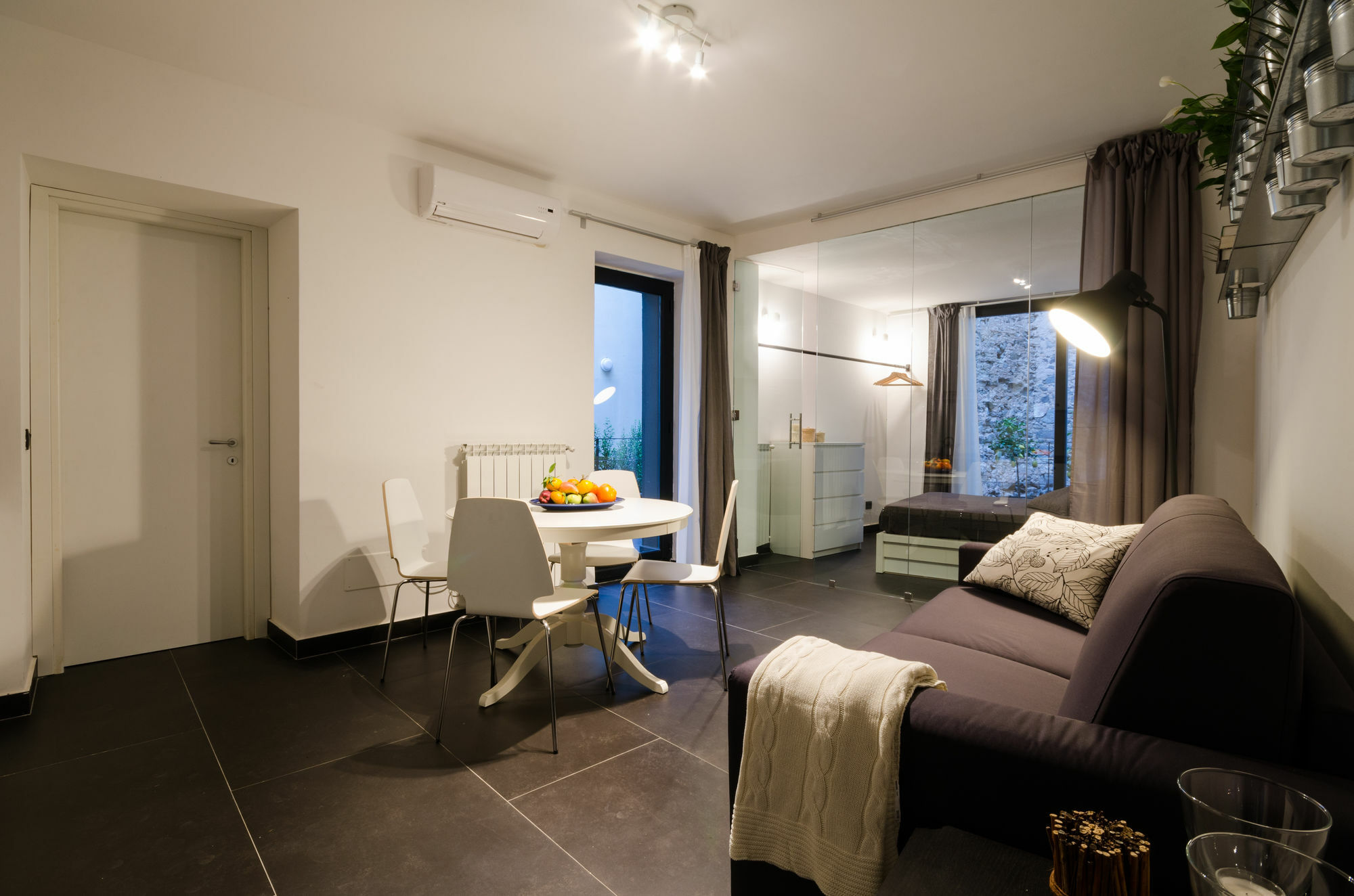 Pietranera Apartments Catania Bagian luar foto