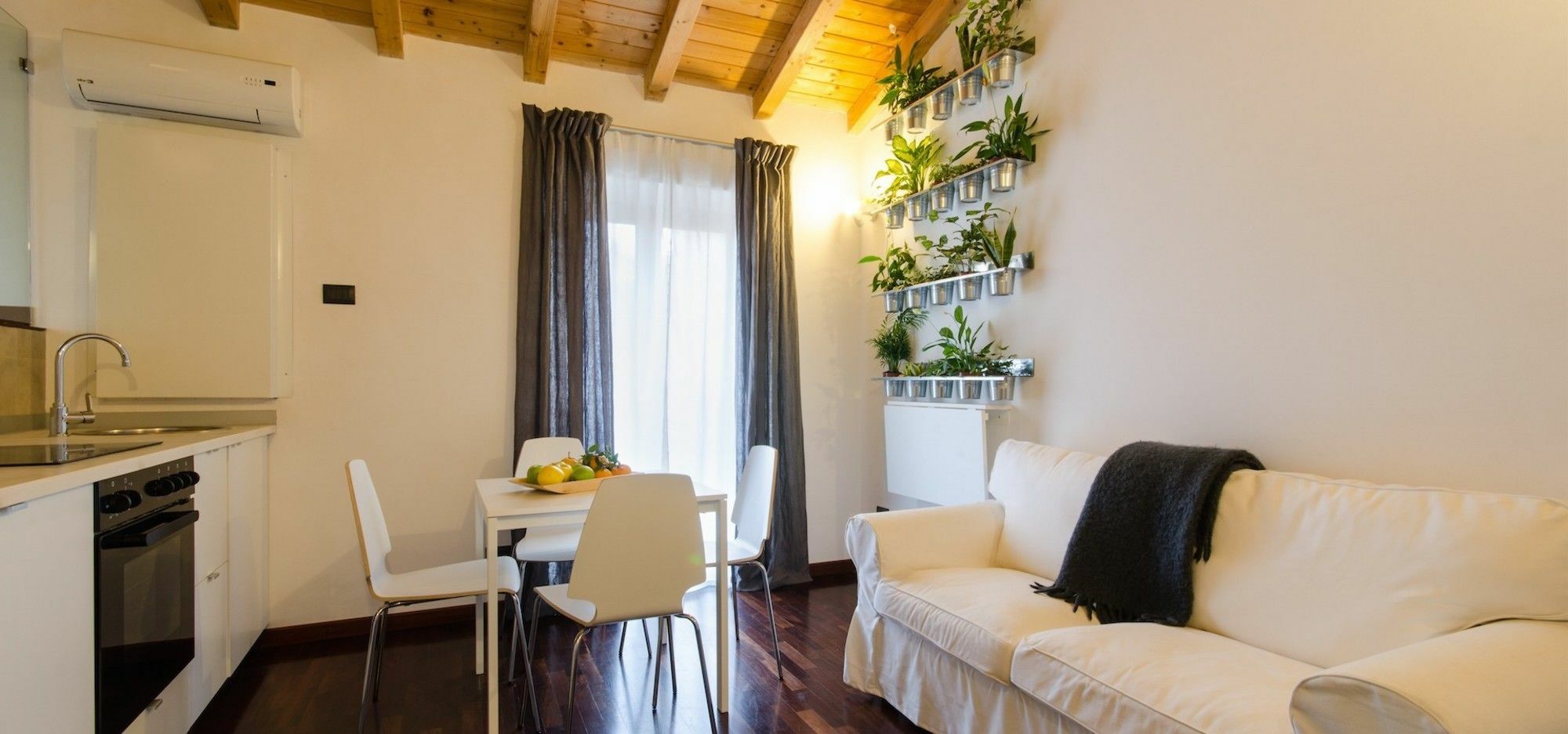 Pietranera Apartments Catania Bagian luar foto