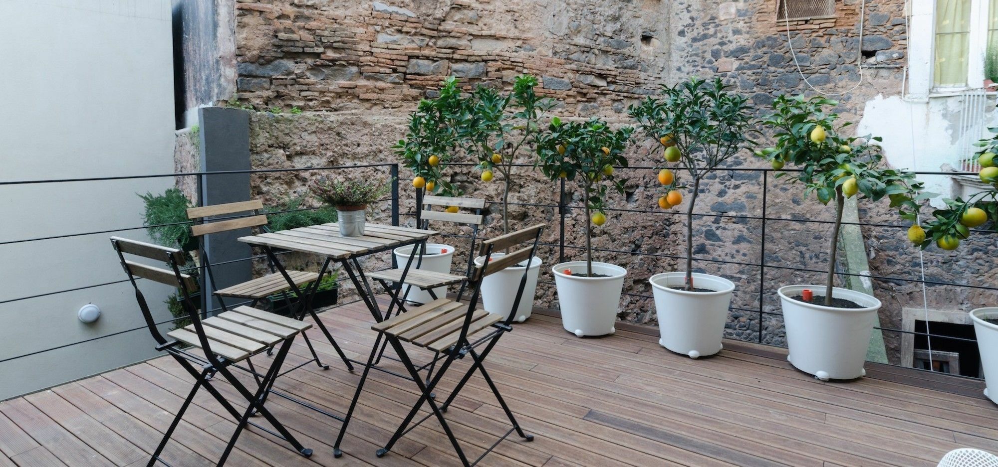 Pietranera Apartments Catania Bagian luar foto